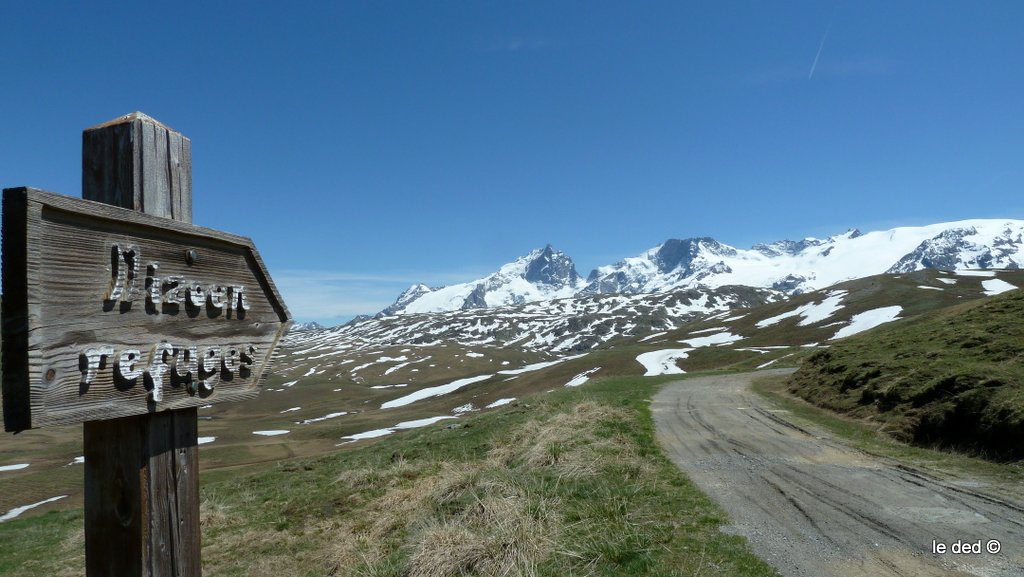 Emparis, refuges et .... : ... la plus belle montagne du monde :)