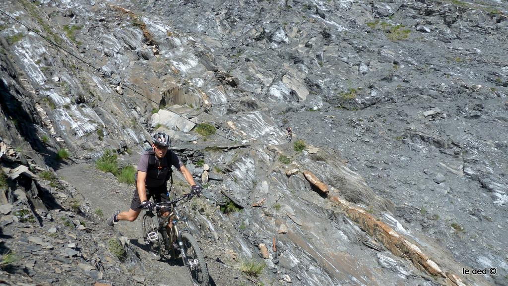 Minéral : tchouf dans la traversée engagée de l'Ardoisière