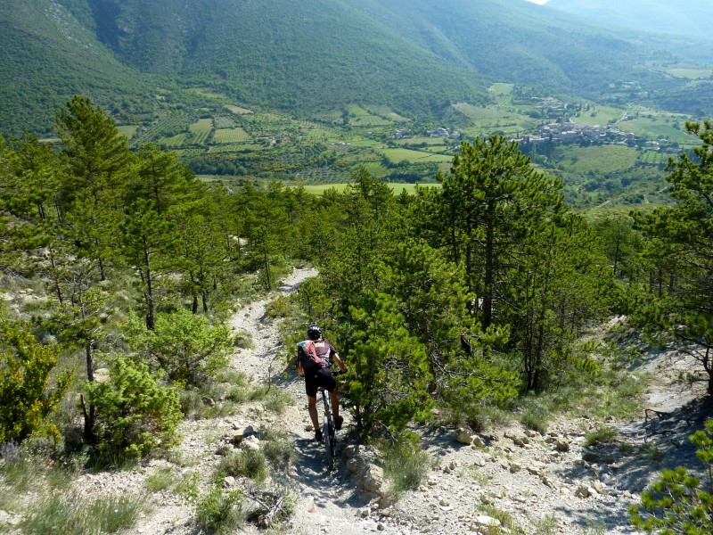 Villeperdrix en vue : Très joli final sur Villeperdrix