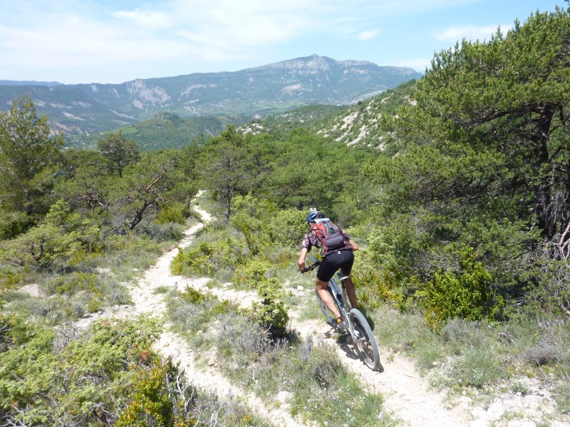 Descente sur Condorcet : Encore un beau sentier