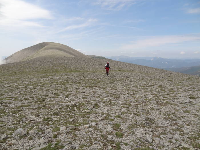 #9 Vers la Mélina : Crête lunaire. Vers la Mélina : Crête lunaire.