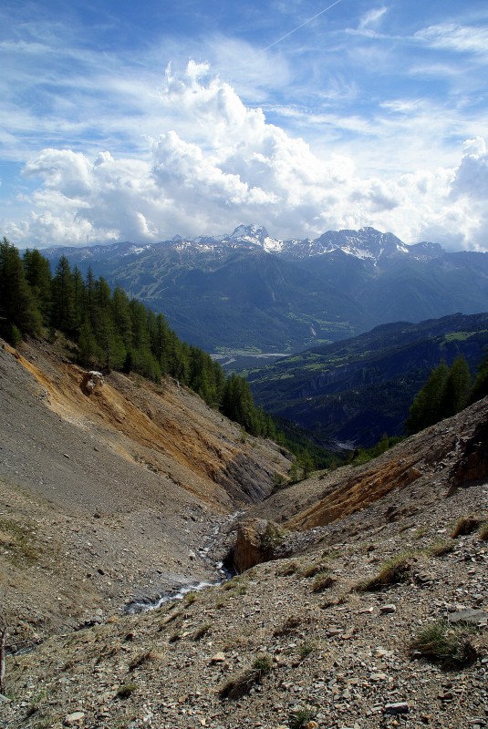 Ravine : sous le sentier horizontal