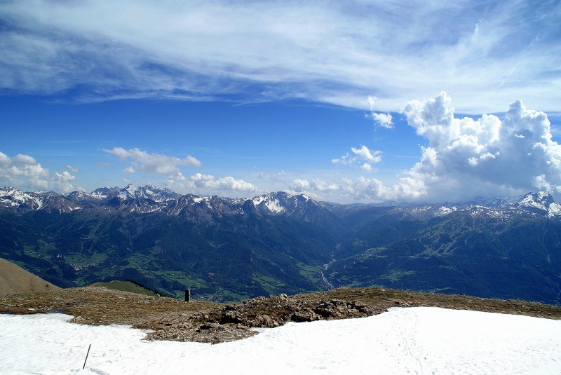 Vue S au col : La vallée de l'Ubaye et le nord du Mercantour