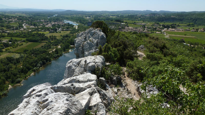 Point de vue d'Aiguèze : Saint-Martin-d'Ardèche, l'Ardèche et Aiguèze depuis le point de vue d'Aiguèze