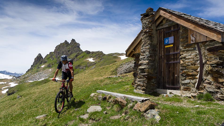 #15 Chalet du Lac des Moutons : Sympa pou un petit bivouac Chalet du Lac des Moutons : Sympa pou un petit bivouac