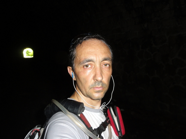 #1 sale tête : dans le tunnel sale tête : dans le tunnel