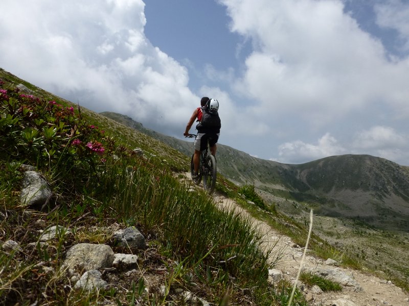 #20 Ca roule un peu : Presque que pour la photo... disons que ça roule sur env. 300 m Ca roule un peu : Presque que pour la photo... disons que ça roule sur env. 300 m