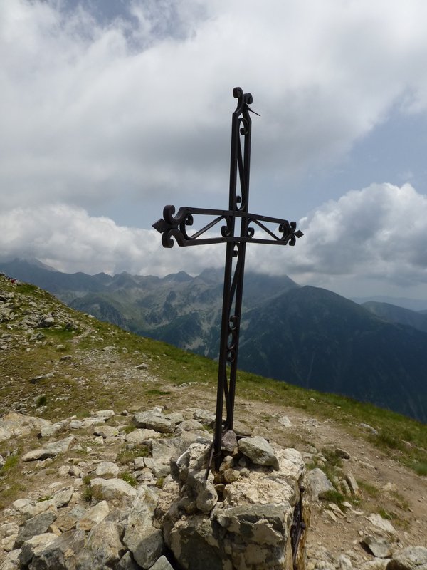 Summiter : Et voilà 2496 m ! je vais pouvoir manger