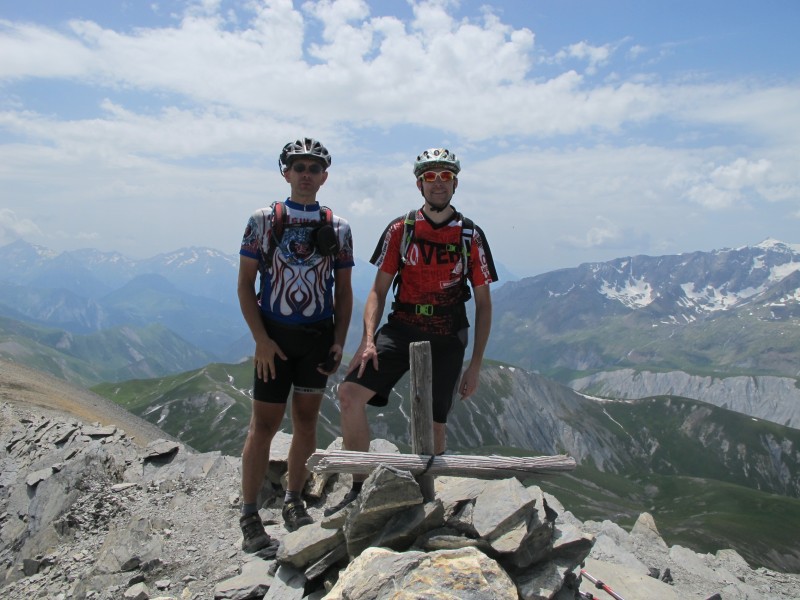 pic du mas de la grave : le sommet, deux gars