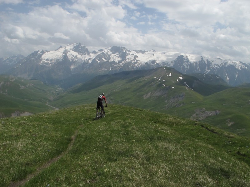 pic du mas de la grave : sur le plateau d'Emparis