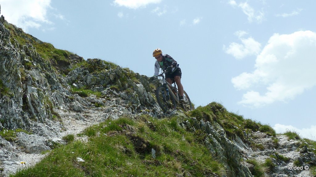 #14 sentier Aiguille Grive : Pierre dans un bon T4 sentier Aiguille Grive : Pierre dans un bon T4