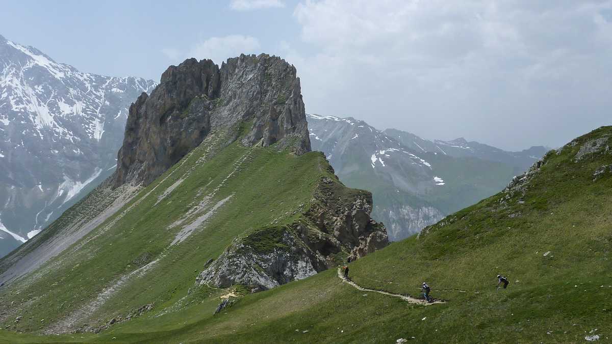 #21 col d col d'Entreporte : la troupe arrive au col