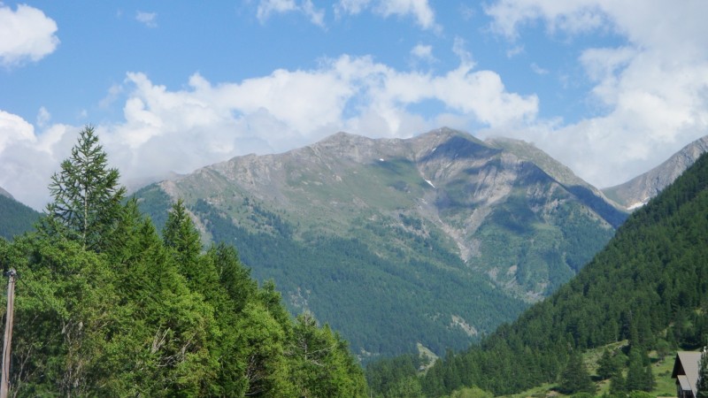#8 La crête du Praroussin : autre bel itinéraire VTT peu connu La crête du Praroussin : autre bel itinéraire VTT peu connu