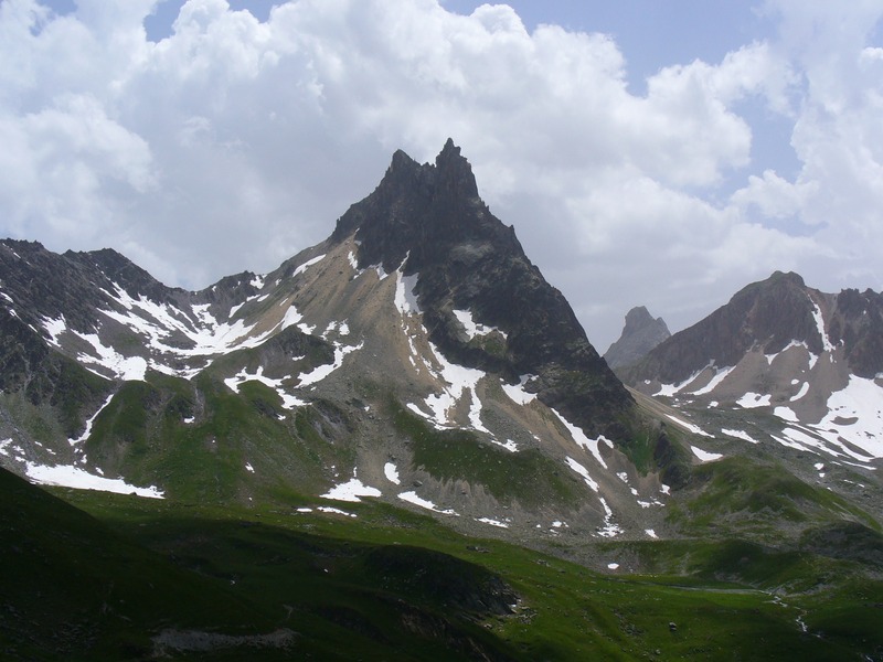 Sentier Montée : ... Aiguille Noire toujours ...