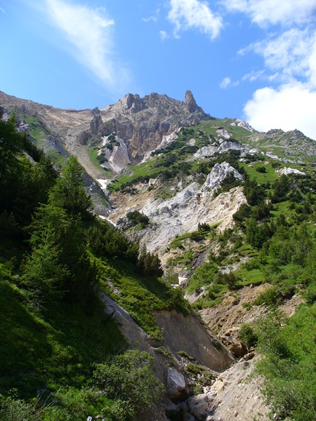 #15 Sentier Descente : ... sur ce magnifique paysage :) Sentier Descente : ... sur ce magnifique paysage :)