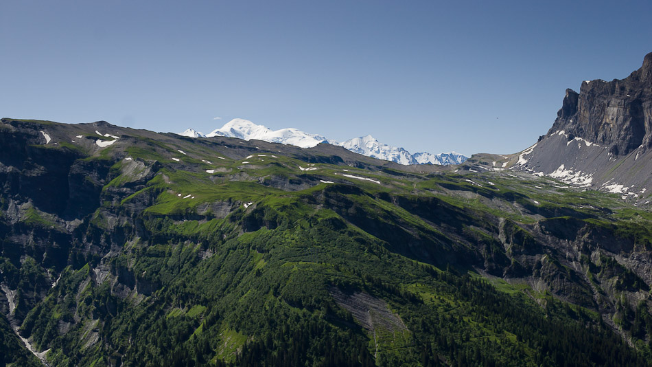 Le Mont-Blanc : sort le bout du nez