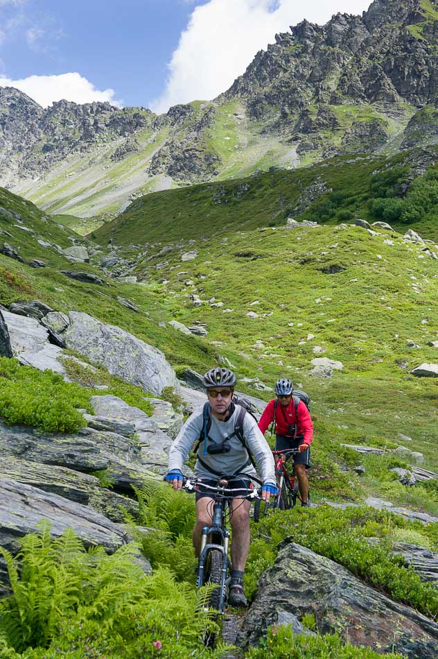 Vers Plan Pigeux : sentier balcon assez roulant