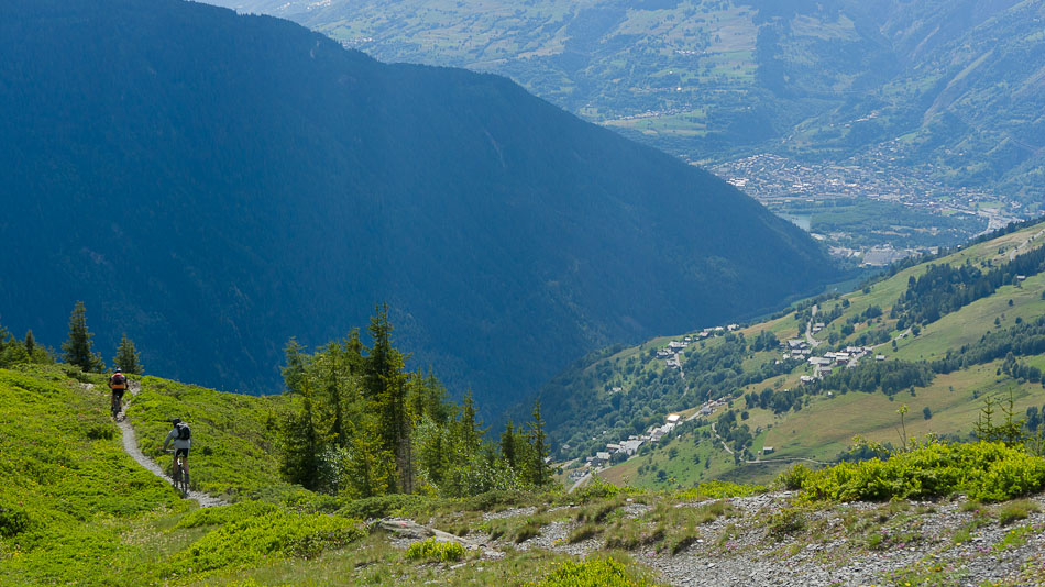 Bourg Saint-Maurice : début de la descente vers le Plan du Bachal