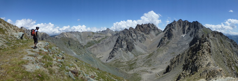 La suite du parcours : Gillou mesure la distance qu'il reste à faire pour rejoindre le Col Oserot