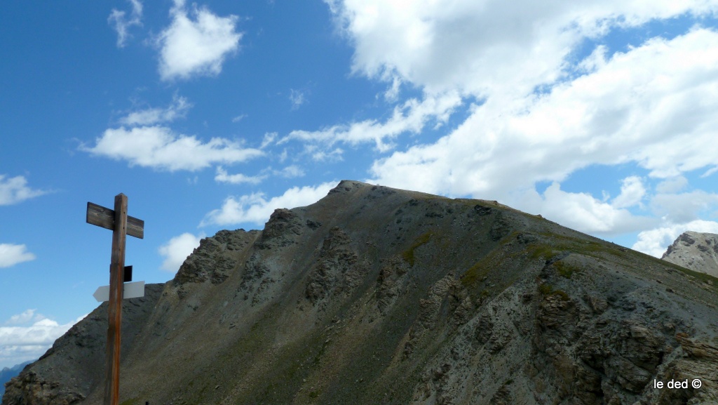 Cime de la Coste du col (2844m : Gilles et Marcus vont sortir le sommet. En manque de portages ou pour le point de vue exceptionnel?
En tous cas, ils y sont allés!