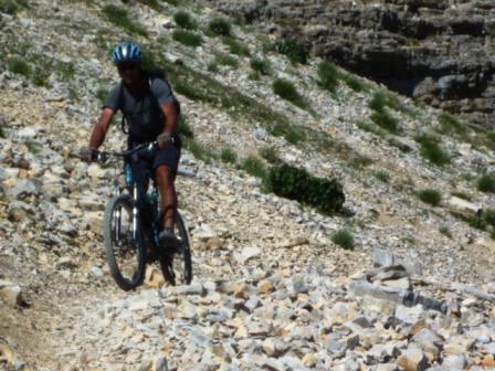 Combe d'Aurouze : ... et la descente reprend