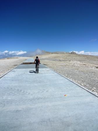 #11 Plateau de Bure : ou piste cyclable pour extraterrestres ? Plateau de Bure : ou piste cyclable pour extraterrestres ?