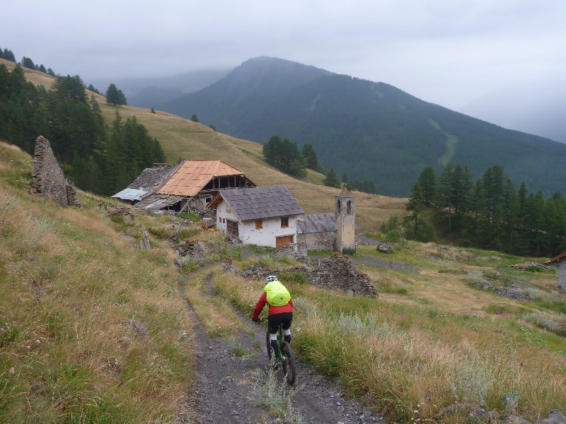 #8 Arrivée sur Pra Roubaud : en renovation Arrivée sur Pra Roubaud : en renovation