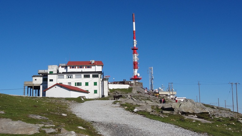 #5 Sommet en vu. : Antenne et resto. dommage que je n Sommet en vu. : Antenne et resto. dommage que je n'avais pas pris mes sous pour un café!
