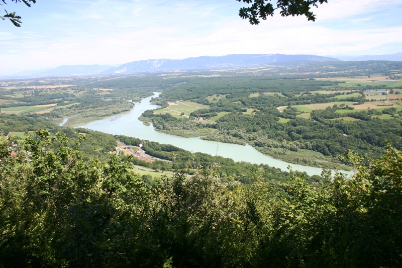 #12 Rhône : Le Rhône et le Salève en fond Rhône : Le Rhône et le Salève en fond