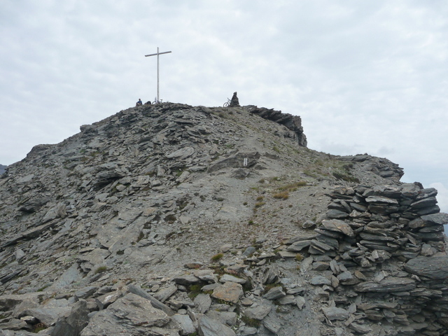Summit : Croix au sommet du Mont Froid