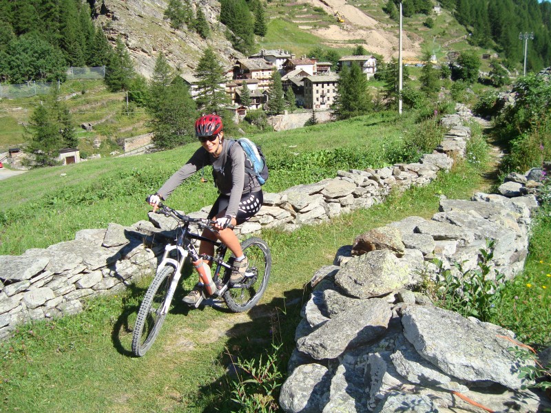 col Lauson : départ d'Eaux Rousses.