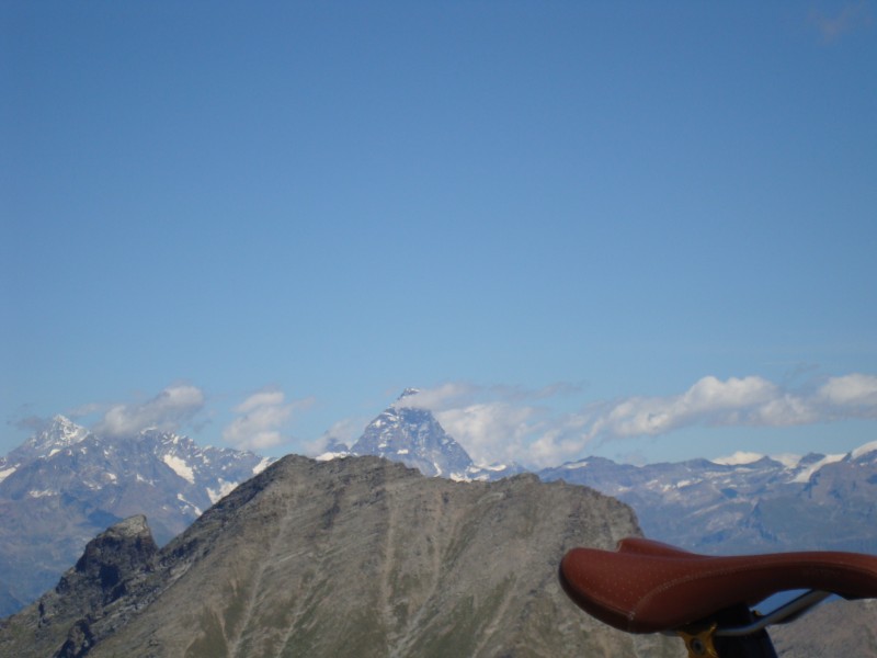 #9 Torre Ponton : le "Toblerone"... Torre Ponton : le "Toblerone"...