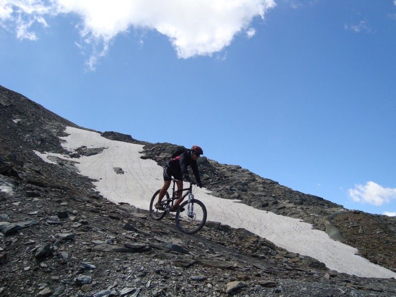 Torre Ponton : reste un peu de neige dans la face.