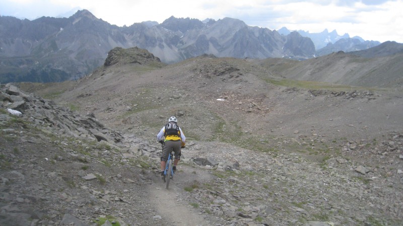 créte de la gardiole : beau sentier!!