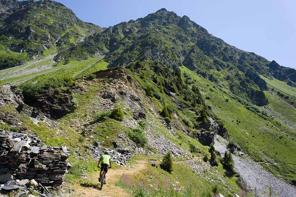 #7 Sous les Ardoisières : les vestiges d Sous les Ardoisières : les vestiges d'un passé bien laborieux