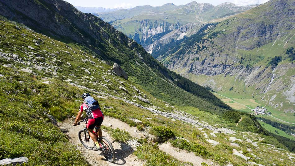 #8 c c'est parti pour 600m de D- : assez cassante dans le haut, et des renvois d'eau pas top