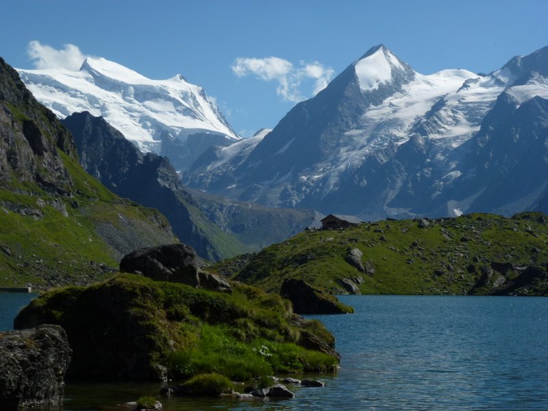 Lac de Louvie : Et Combins