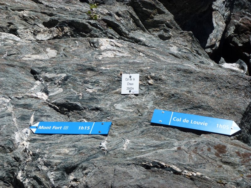 Col de la Chaux : En bleu, itinéraires haute-montagne, à priori peu cyclables