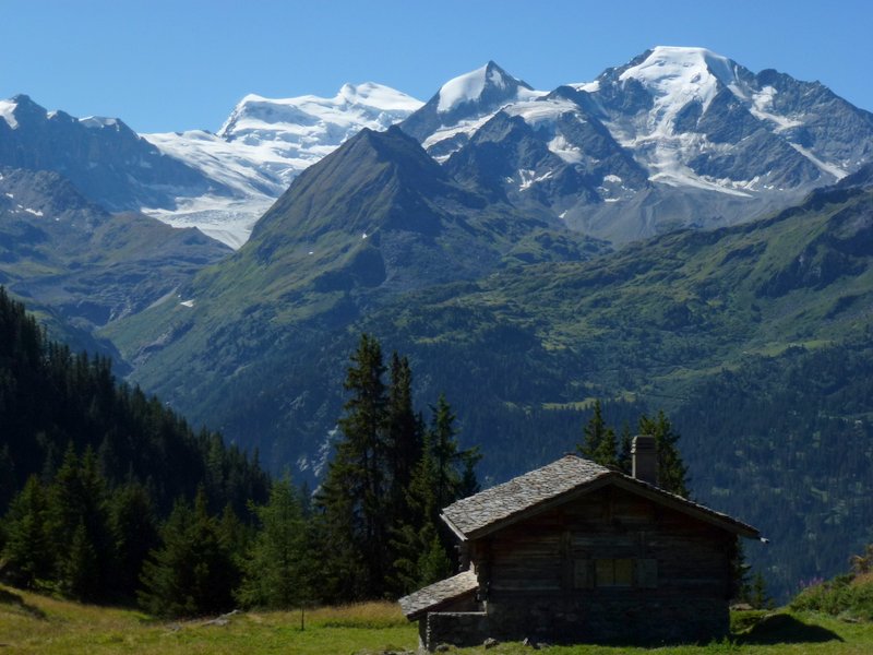 #1 Grd Combin : Hameau des Clérondes face aux Combins Grd Combin : Hameau des Clérondes face aux Combins