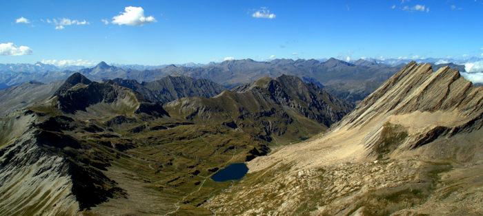 La vue au nord du sommet : pas tant pire