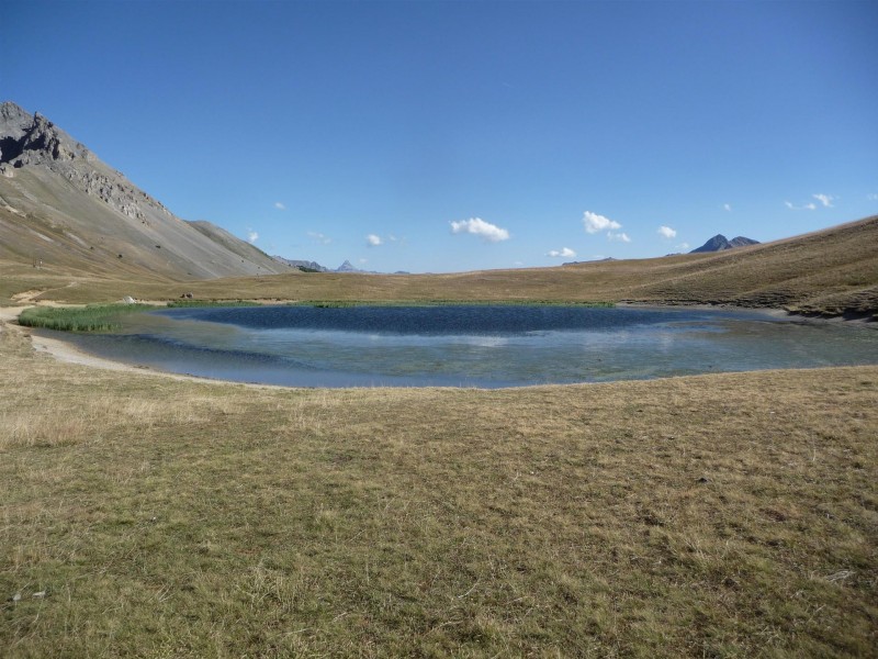 #11 Mont Thabor : Lac Chavillon au col des Thures. Mont Thabor : Lac Chavillon au col des Thures.