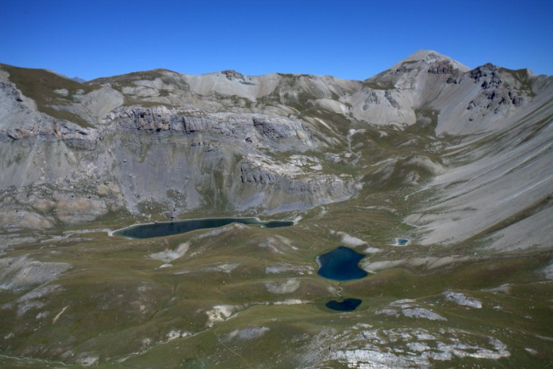 Lacs de l'Ascension : Lac Escur et Lac Ascension depuis les Aurus