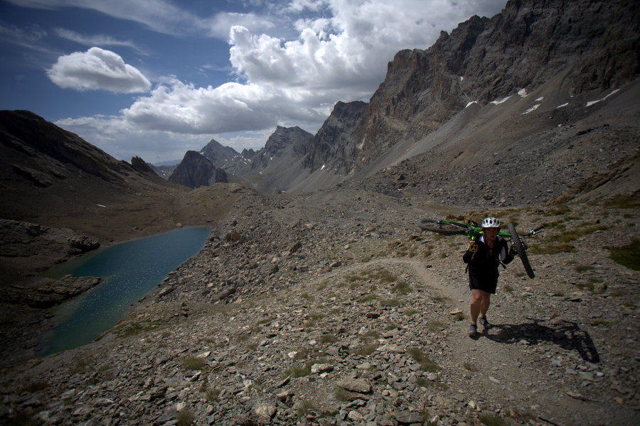 Col de la Gypière : dernier portage de la journée