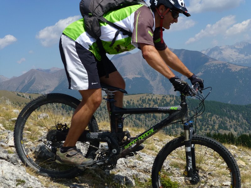 #18 Phil Phil'Ô : Dans le freeride sous le sommet (photo léo)