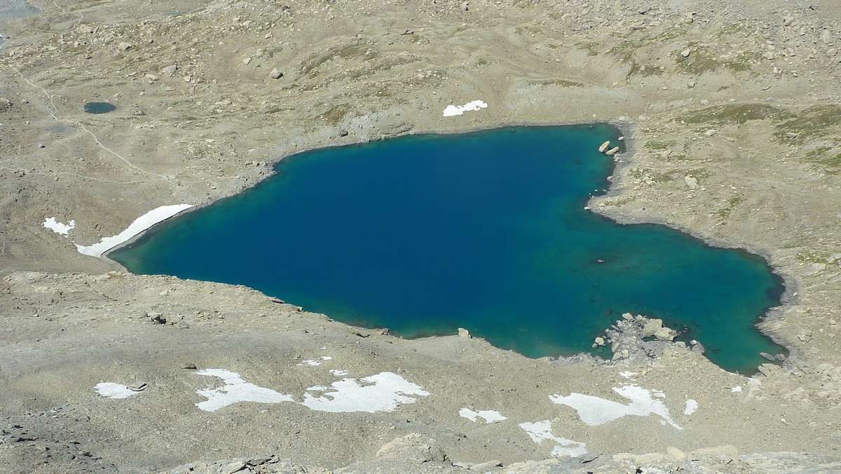 Hymne à l'Amour !! : lac des 9 couleurs, un coeur aquatique !