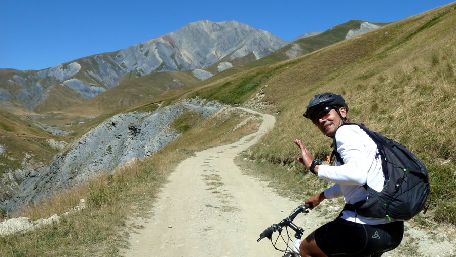 #11 Objectif là haut : C Objectif là haut : C'est haut le machin tout en pierres là!