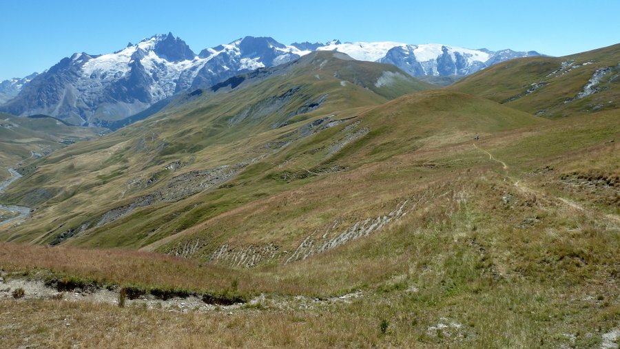 Pieds du mur : Avant l'assaut finale de 600m, cela s'écrase derrière et le bleu devient plus intense