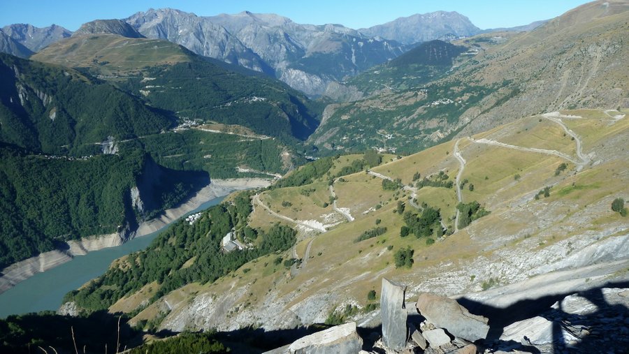 Montée de Mizoën : Bonne piste roulante et variée dans sa traversée supérieure