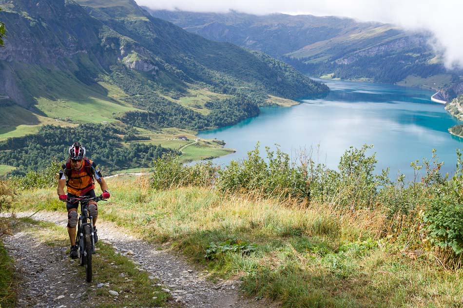 #1 Col de sur Frêtes : vue plongeante sur le lac de Roselend Col de sur Frêtes : vue plongeante sur le lac de Roselend