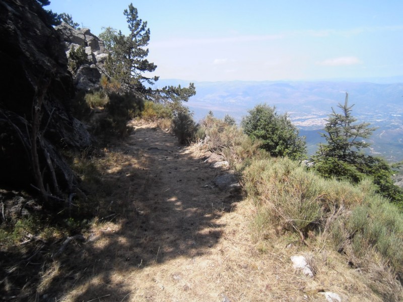 Sentier panoramique : passage tranquille